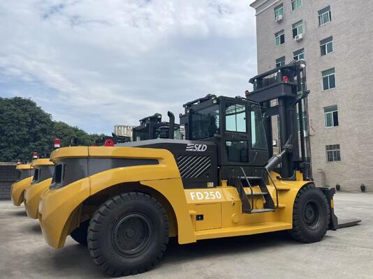 FD280 28 टन डीजल भारी शुल्क फोर्कलिफ्ट ट्रक Cummins इंजन 4.0g मस्त कंटेनर हैंडलिंग