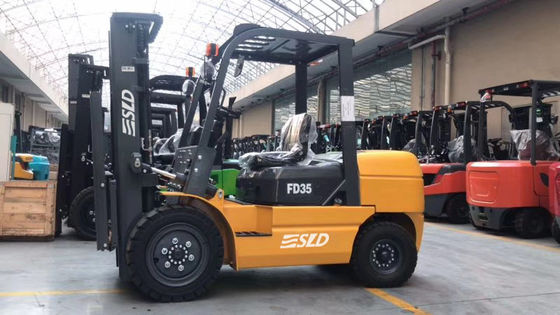 3m FD35 ISUZU 4JGP इंजन 3.5 टन वायवीय टायर फोर्कलिफ्ट