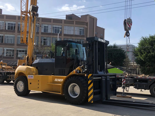 FD300 4000mm आंतरिक दहन 30t कंटेनर उठाने फोर्कलिफ्ट