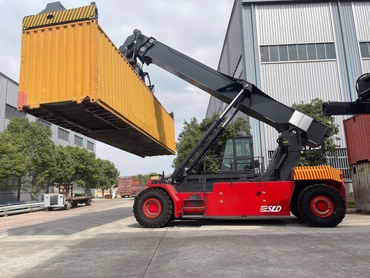 CUMMINS इंजन के साथ 45T कंटेनर फोर्कलिफ्ट रीच स्टेकर