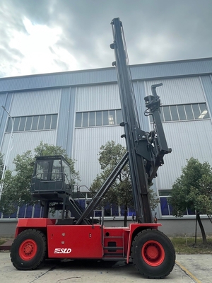 पोर्ट के लिए 8 9 10T CUMMINS QSB6.7 इंजन खाली कंटेनर हैंडलर: