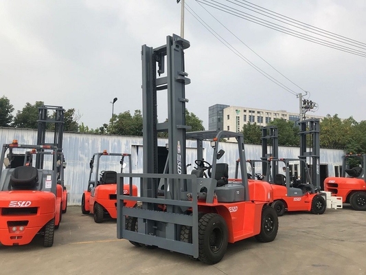 ISUZU 6BG1 इंजन के साथ 7 टन लोड डीजल फोर्कलिफ्ट ट्रक